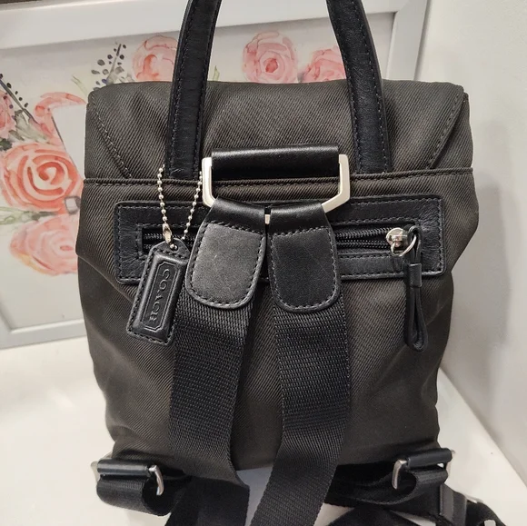 🖤Vintage Y2K Coach D3J-7441 Nylon & Leather Trim Adjustable Backpack 🖤 - Picture 11 of 16
